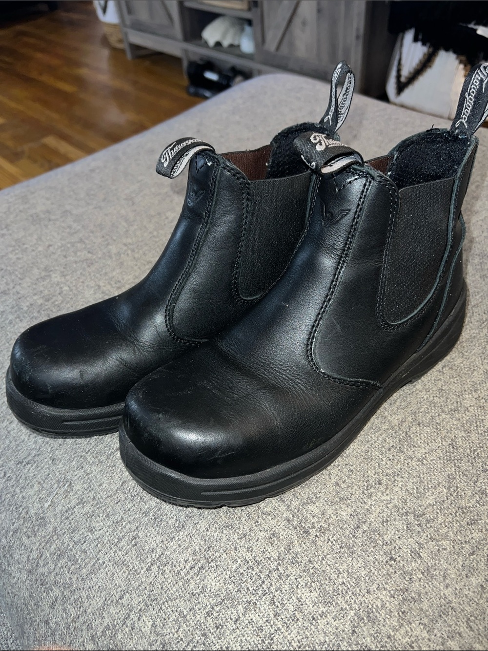 Thorogood Black Work Boots — Men 7.5